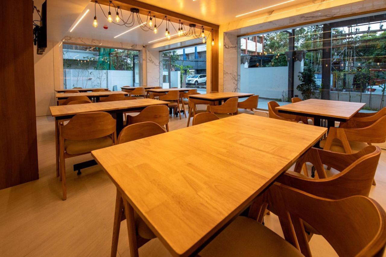 Hotel Rathna Residency - Near Us Consulate Chennai Zewnętrze zdjęcie