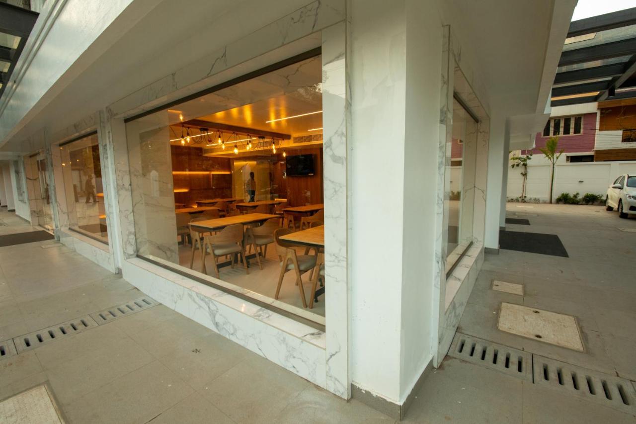 Hotel Rathna Residency - Near Us Consulate Chennai Zewnętrze zdjęcie