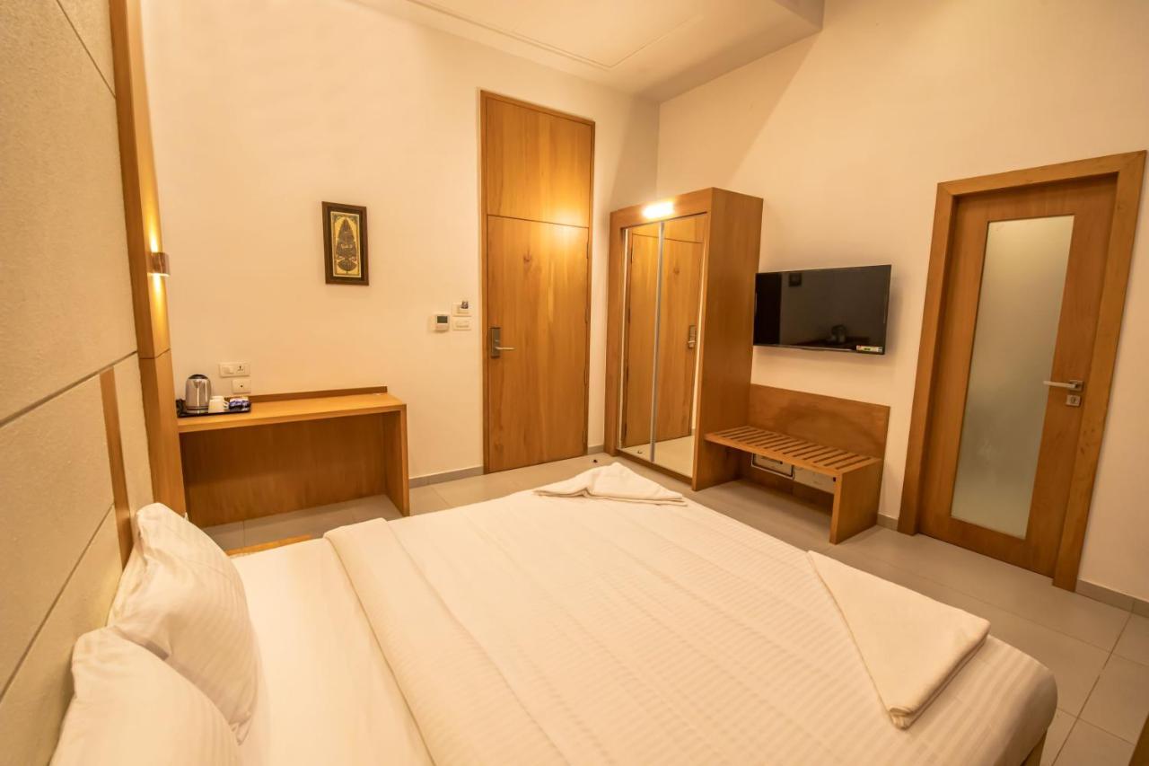 Hotel Rathna Residency - Near Us Consulate Chennai Zewnętrze zdjęcie
