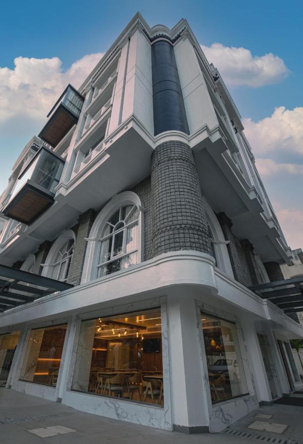 Hotel Rathna Residency - Near Us Consulate Chennai Zewnętrze zdjęcie