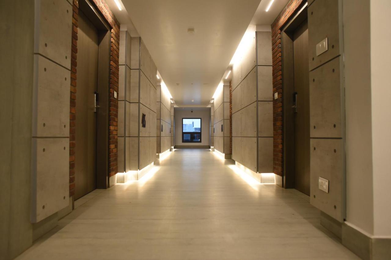 Hotel Rathna Residency - Near Us Consulate Chennai Zewnętrze zdjęcie