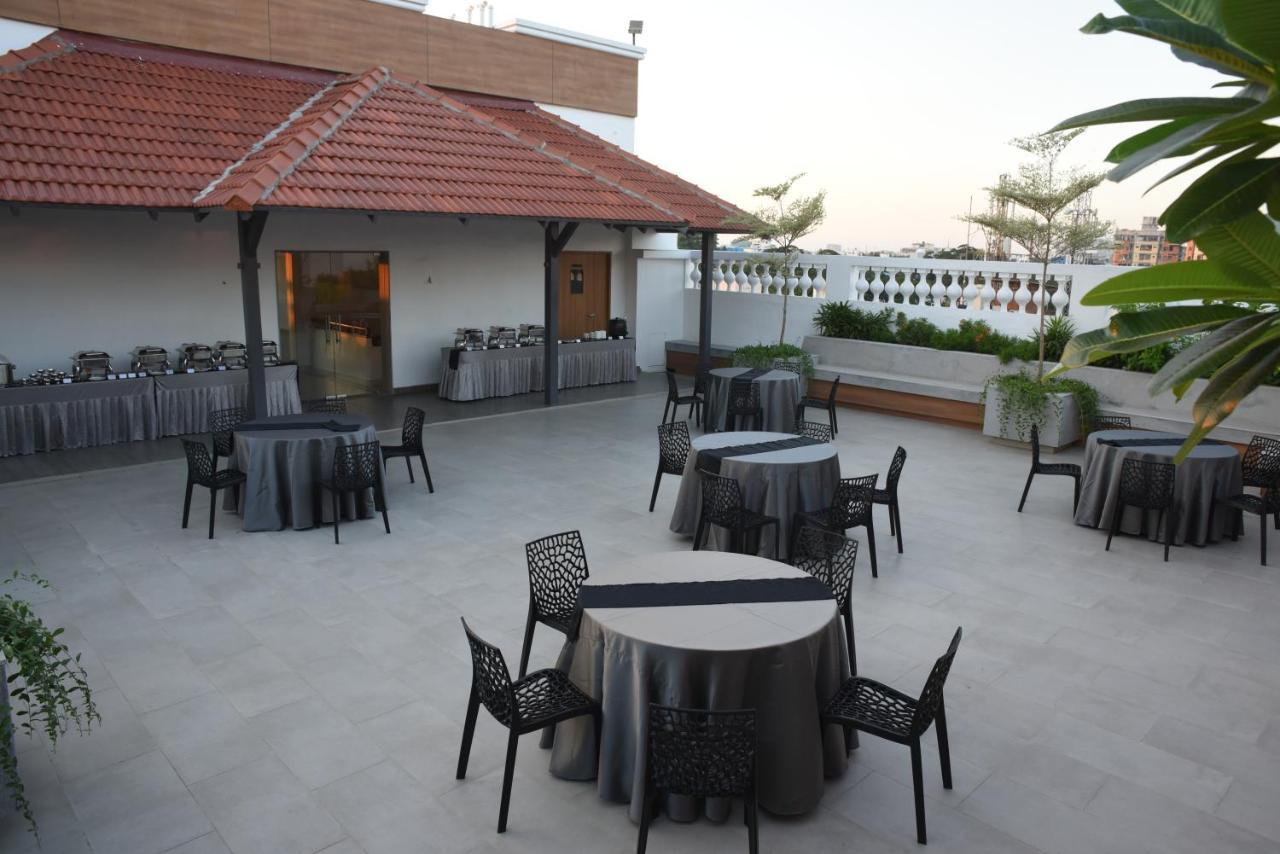 Hotel Rathna Residency - Near Us Consulate Chennai Zewnętrze zdjęcie
