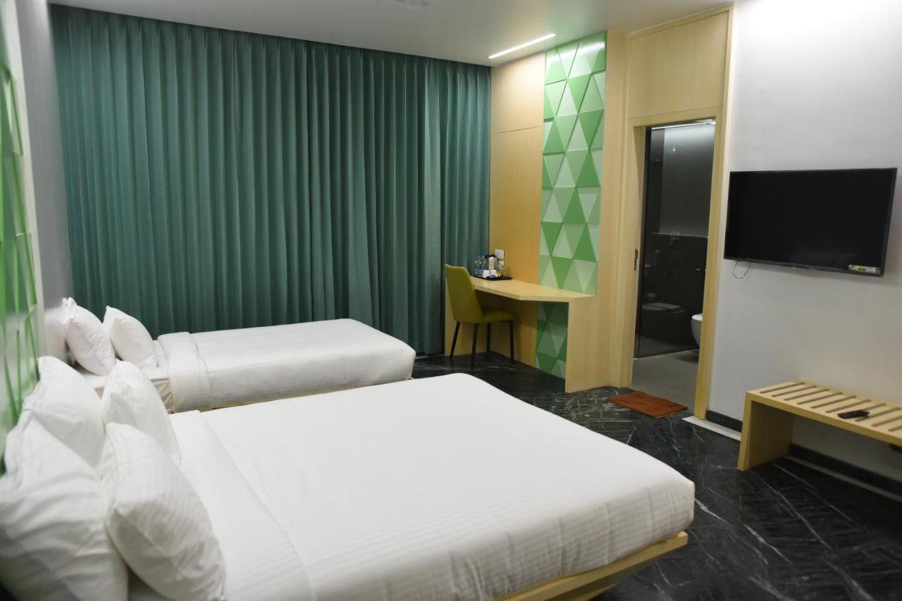 Hotel Rathna Residency - Near Us Consulate Chennai Zewnętrze zdjęcie