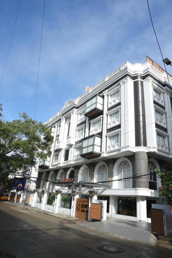 Hotel Rathna Residency - Near Us Consulate Chennai Zewnętrze zdjęcie