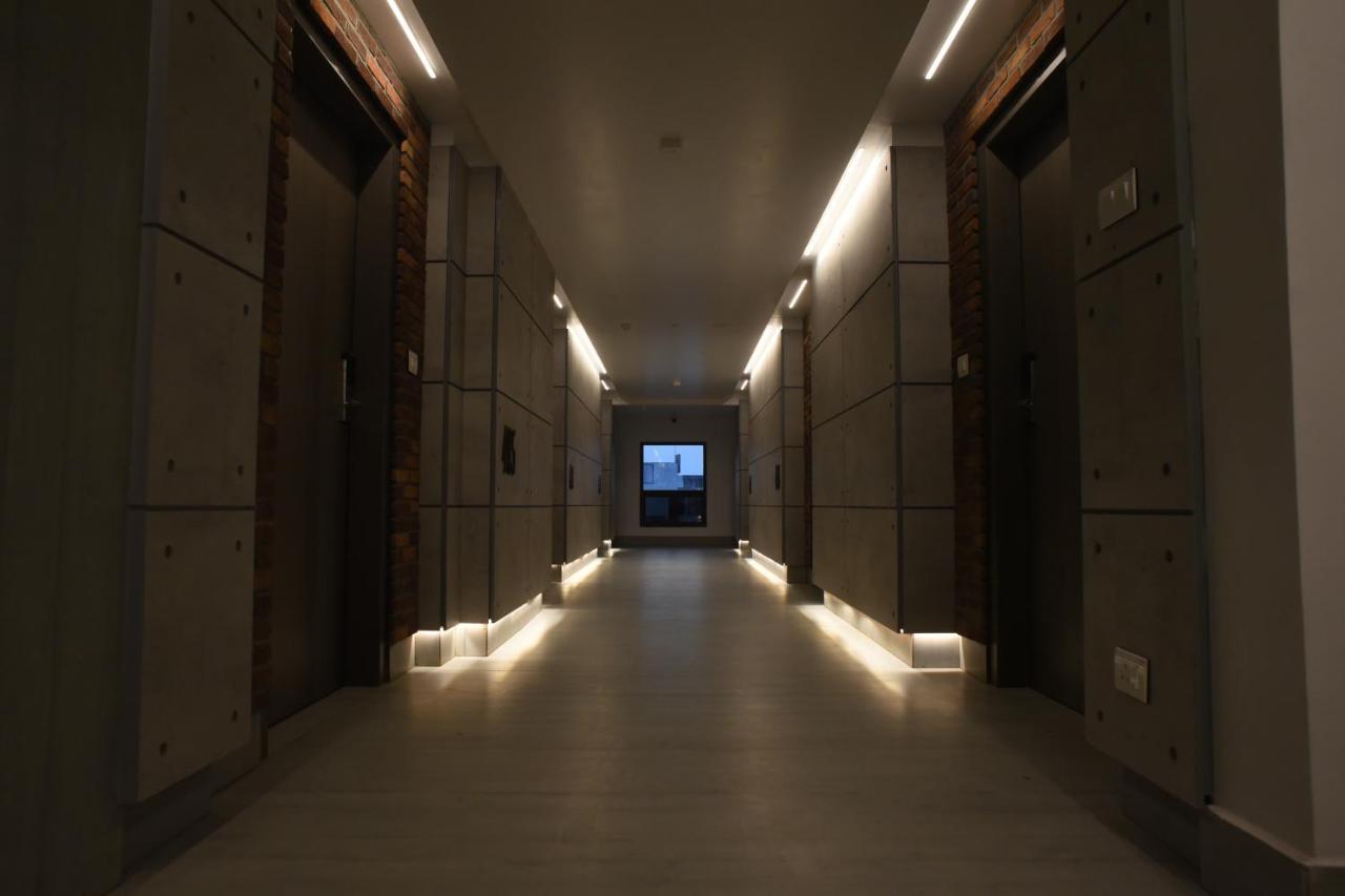 Hotel Rathna Residency - Near Us Consulate Chennai Zewnętrze zdjęcie